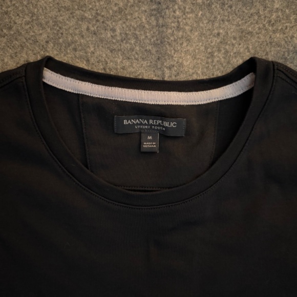 BANANA REPUBLIC Luxury Touch L/S T-Shirt - Picture 3 of 8